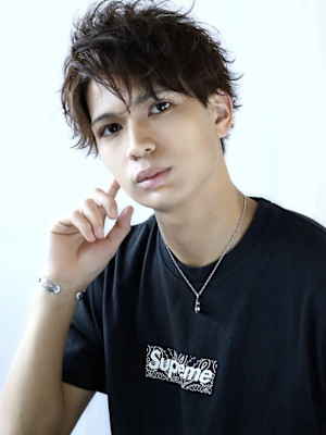 ワイルドハーフアップショート シースルーバング ツーブロック