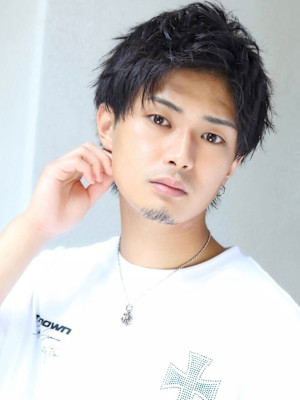 黒髪アップバング ビジネスヘア ビジネスマン 福岡 メンズ