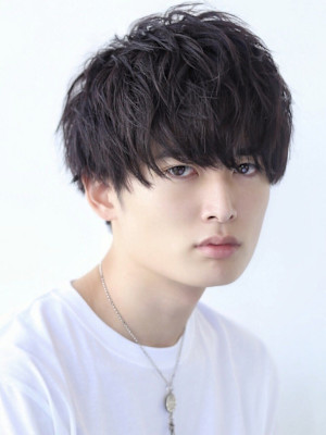 ラフマッシュ ツーブロック 刈り上げ 黒髪 福岡 天神 大名