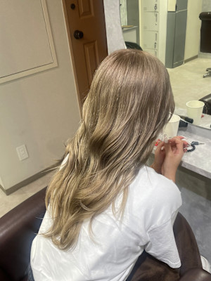 ミルクティーベージュ