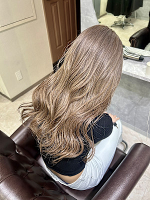 ミルクティーベージュ