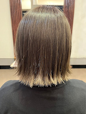 【ホワイトベージュ】切りっぱなしボブ◎毛先カラー（赤羽美容室