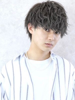 グレー　マッシュウルフ　無造作パーマ　メンズパーマ　天神　