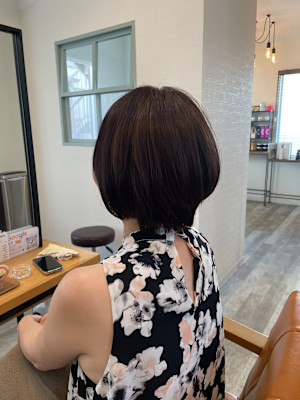 ショートボブ