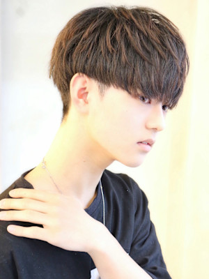 ナチュラルマッシュ　刈り上げ　簡単　人気　福岡　大名　