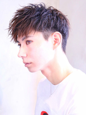 ショートバング　ソフトツイスト　刈り上げ　ツーブロック　簡単