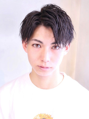 微分け　黒髪ショート　爽やか　簡単　人気　七三　福岡　大名