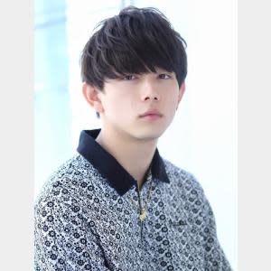 重めナチュラルマッシュ黒髪毛流れ 熊本上通