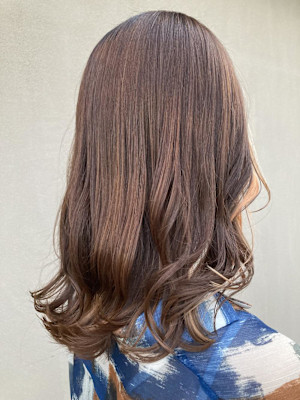 オレンジブラウン×イヤリングカラー