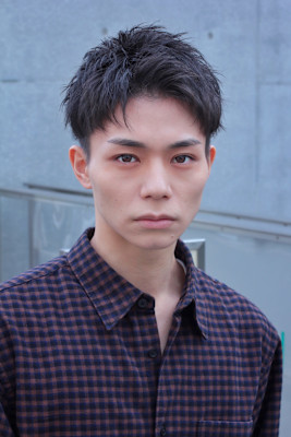 アップバングショート