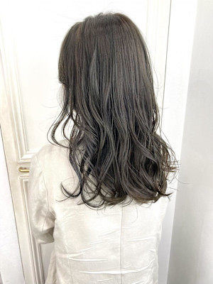 デザインカラー/レイヤーカット/ウェットヘア/オリーブ