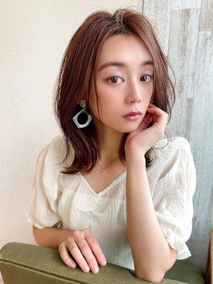 30代/40代/小顔ヘア/前髪/こなれミディ