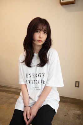 顔まわりレイヤー×波巻きミディアム