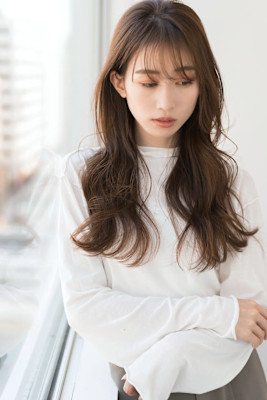 エギョモリ・ナチュラル・シースルーバング韓国風スタイル