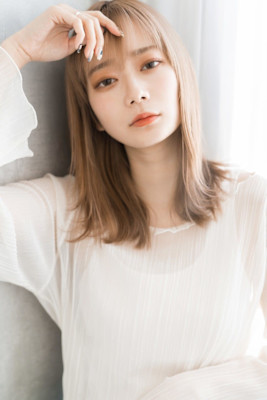 【透明感カラー・無造作外ハネ・シースルーバング】