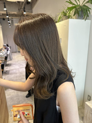 大串　オリーブべージュ　ミディアムレイヤー