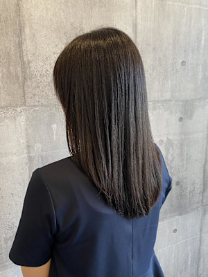 ダークブラウン