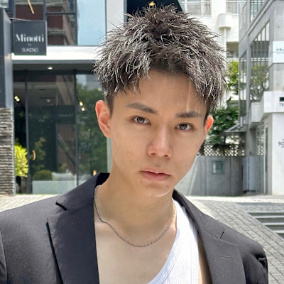 アップバングショート