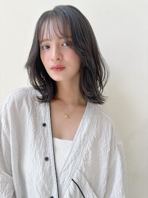 こなれミディ　小顔前髪　シアーグレージュ