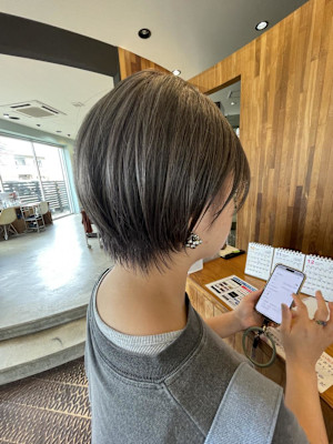 グレージュショート