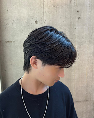 韓国風カルマパーマ　韓国ヘア　メンズ　原宿　表参道