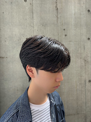 韓国風カルマパーマ　韓国ヘア　メンズ　原宿　表参道