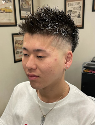 ロンドンスパイキーブロックフェード【大宮/バーバー】