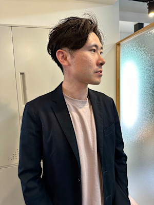 大人メンズ×センターパート