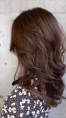 ピンクブラウン