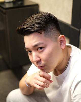 ビジネスフェードオールバックバーバースタイル