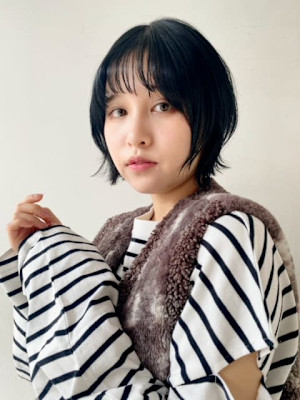 外ハネショート