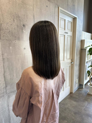 オリーブブラウン