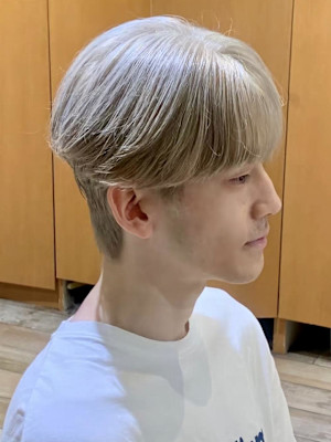 メンズカット/初ブリーチ/ダブルカラー韓国ヘアハイトーン