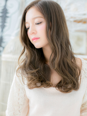 大人可愛いバレイヤージュ小顔抜け感パーマ　レイヤーパーマ