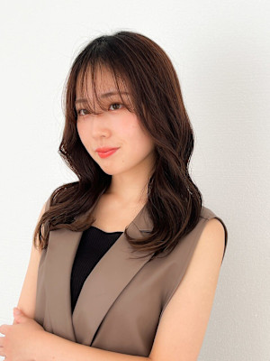 91韓国風くびレイヤーミディアム大人ナチュラルエモージュ