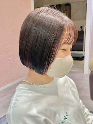 パツっとボブ×前髪あり×暖色カラー×20代×横浜