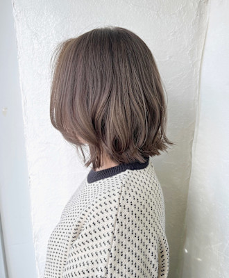 ゆる巻き外はねミルクティーグレージュ！オオミダ！神戸/元町