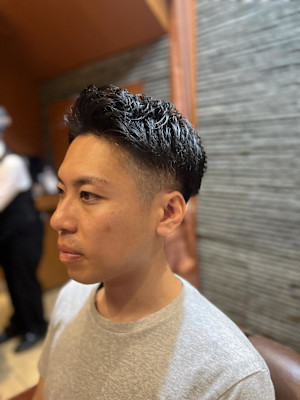 銀座　理容室　メンズショートツーブロック