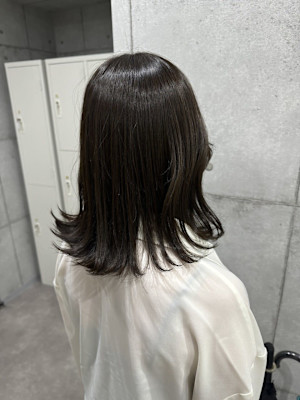 赤みオレンジ味を消した艶カラー