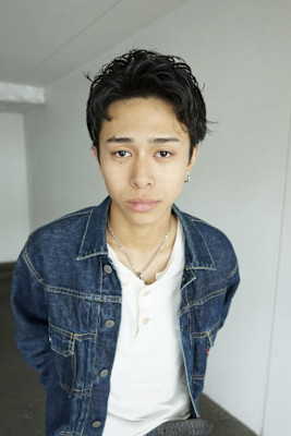 スパイキーショート／ピンパーマ／平塚美容室