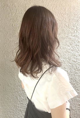 ピンクトーングラデーションセミロング