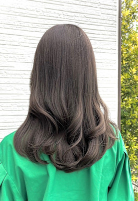 透明感ラベンダーアッシュグレー髪質改善