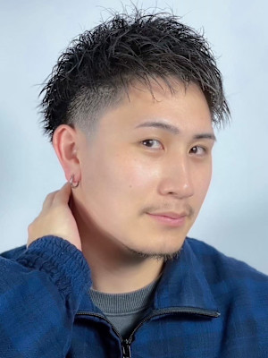 束間ショート×スキンフェード