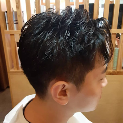 刈り上げ フロントアップスタイル