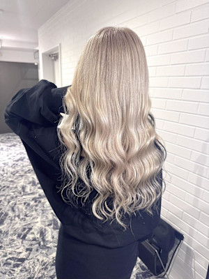 ハイトーンミルクティーベージュ×インナーカラー