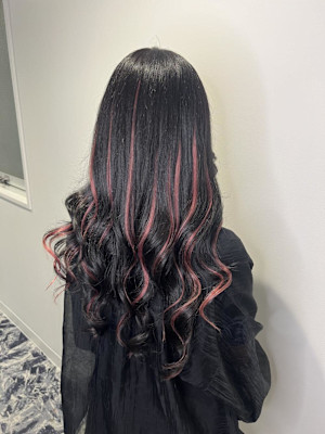 ピンクハイライトでイメチェン！