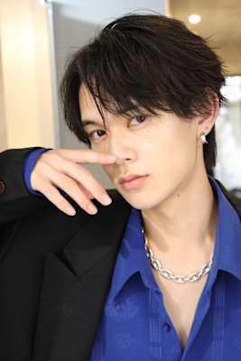 韓流フェザーショート