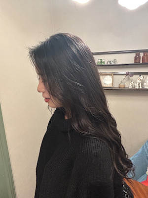 暗め透明感アッシュカラー