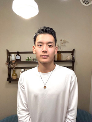 パーマ風くせ毛メンズショート