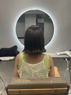 オリーブグレージュ